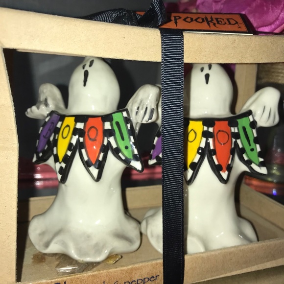⬇️🆕Blue Sky Ghost Salt & Pepper Shaker Set-NWT - Picture 3 of 13